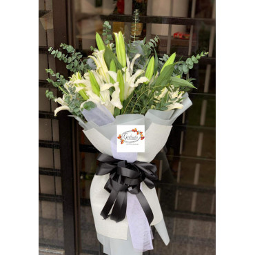LILIUMS-WHITE LILIUMS-WHITE...