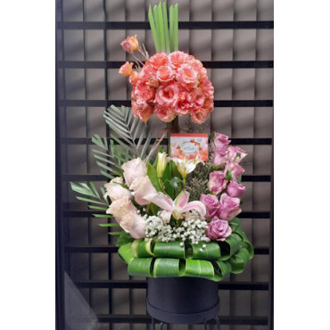 BOX FLOWERS 1 BOX FLOWERS 1...