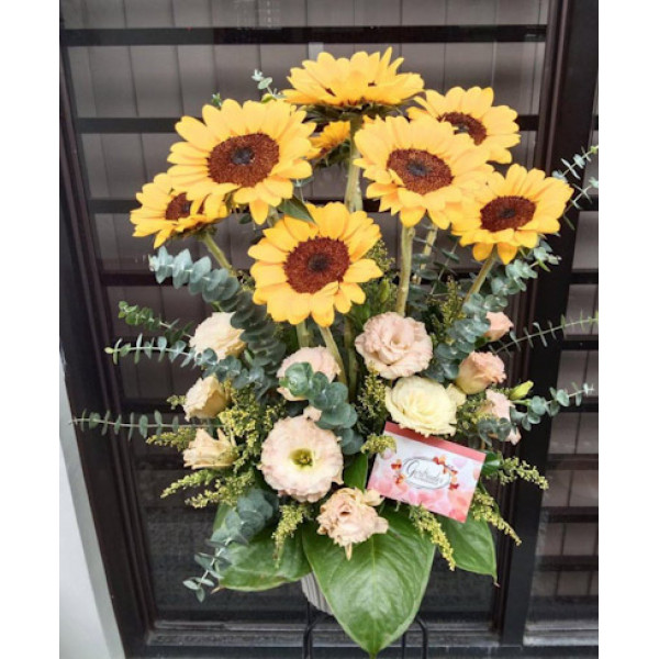 VASE FLOWERS 7